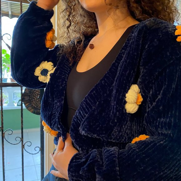 Flower Pattern Velvet Midnight Blue Velvet Cardigan for Woman without Buttons - Picture 4 of 7